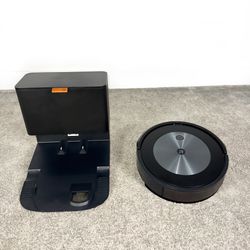 Roomba J7+ iRobot Vacuum & Mop Combo - Self Cleaning
