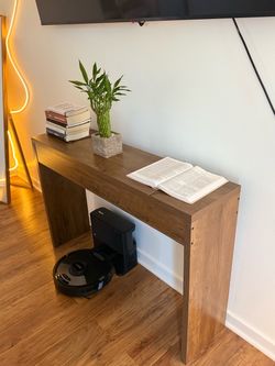 Entryway table