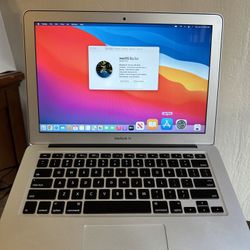 2013 MacBook Air 13” 256GB SSD Intel Core I5 4GB RAM