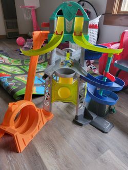 Fisher-Price Little People Launch & Loop Raceway.