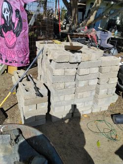 Used Concrete Cinder Blocks Lot