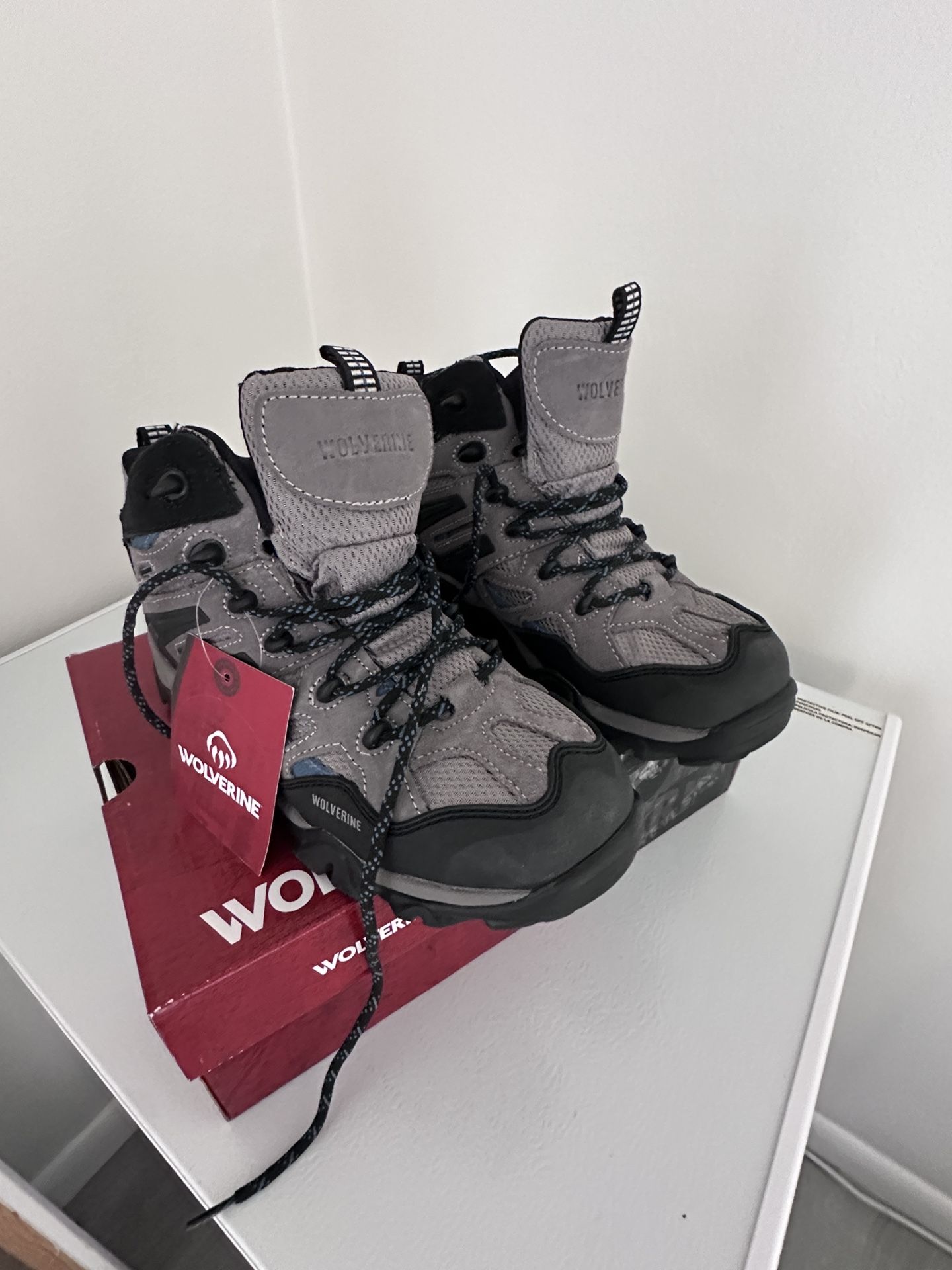 New Wolverine Women's Wilderness Waterproof Boot - Grey - W880303 Size - 9