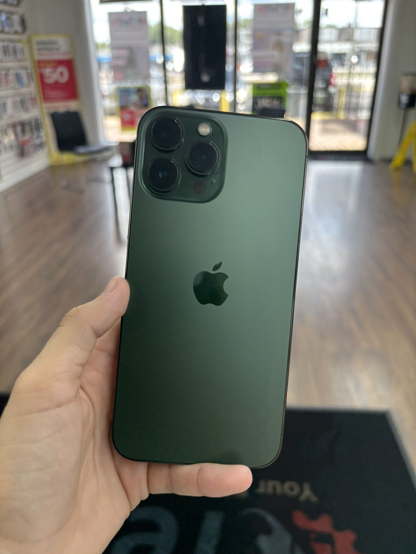 iPhone 13 Pro Max Unlocked 256gb $99 Down