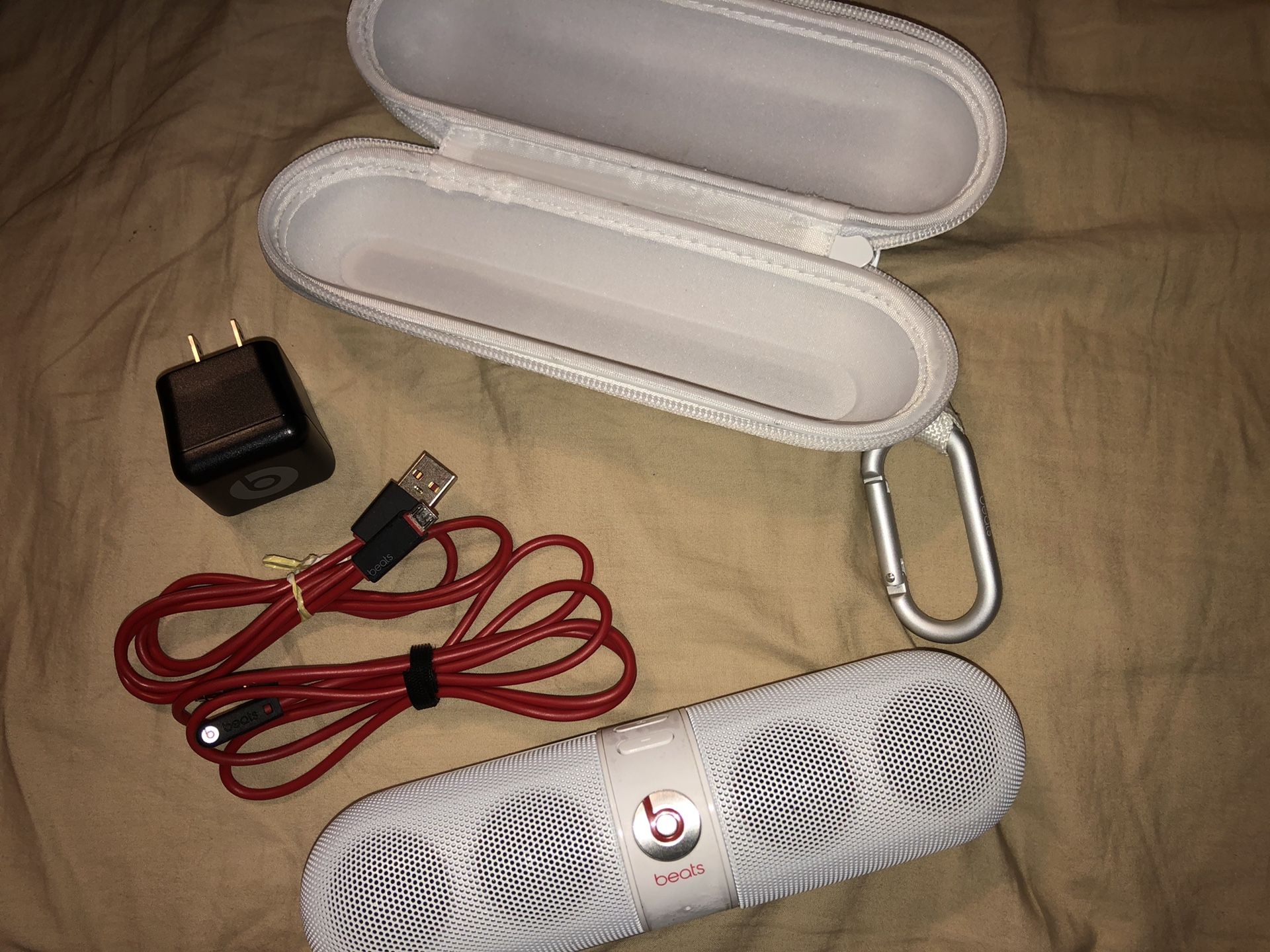 Portable beats pill speaker