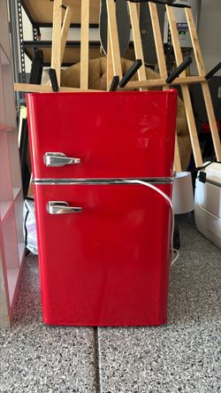 Small refrigerator