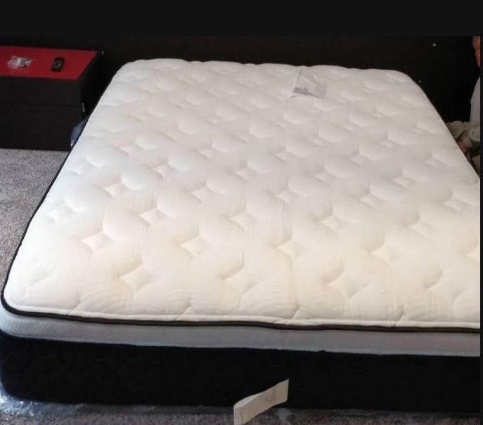 Nest Mattress Alexander Signature Hybrid - Twin - 38" x 75" /Plush