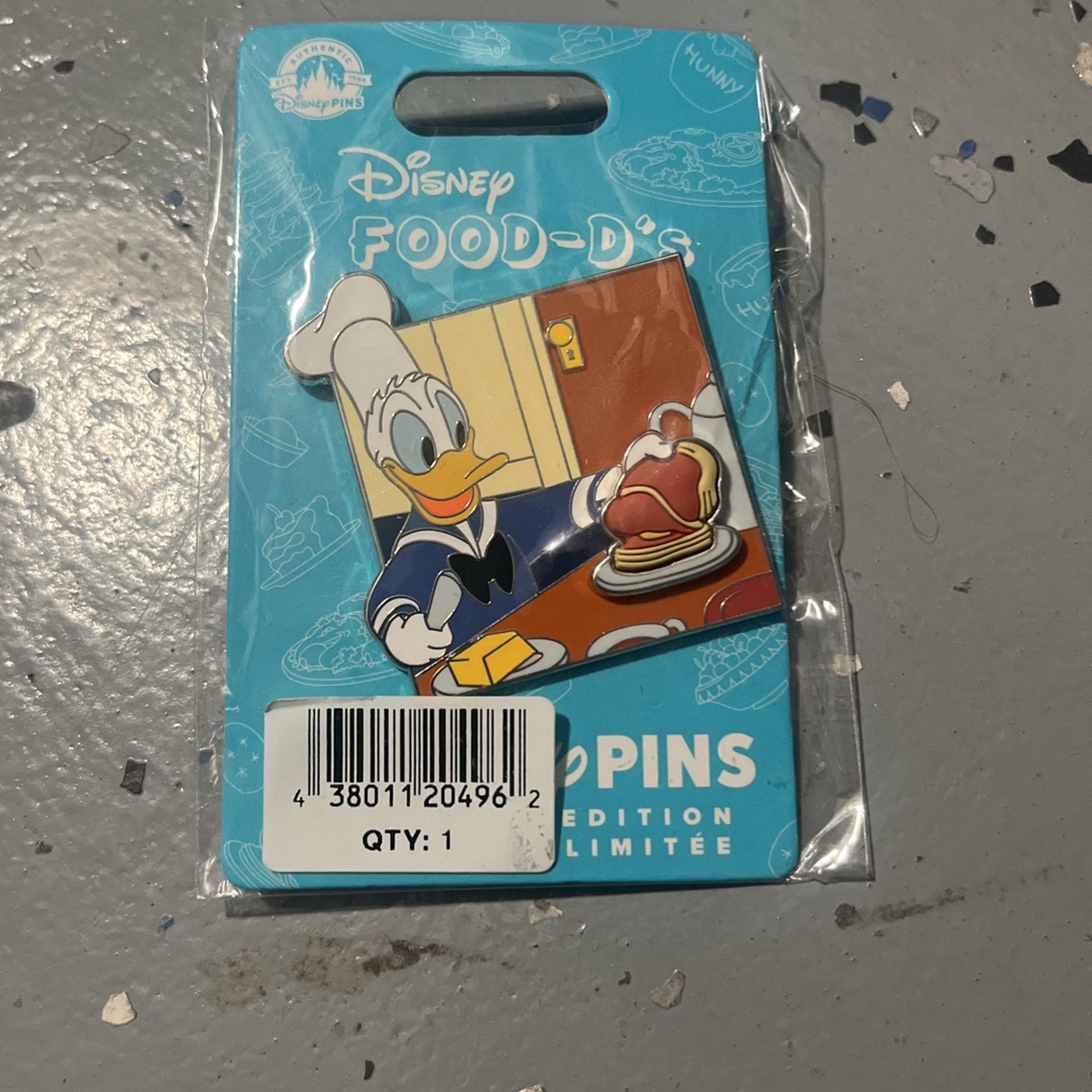 Disneyland Limited Edition Donald Pin