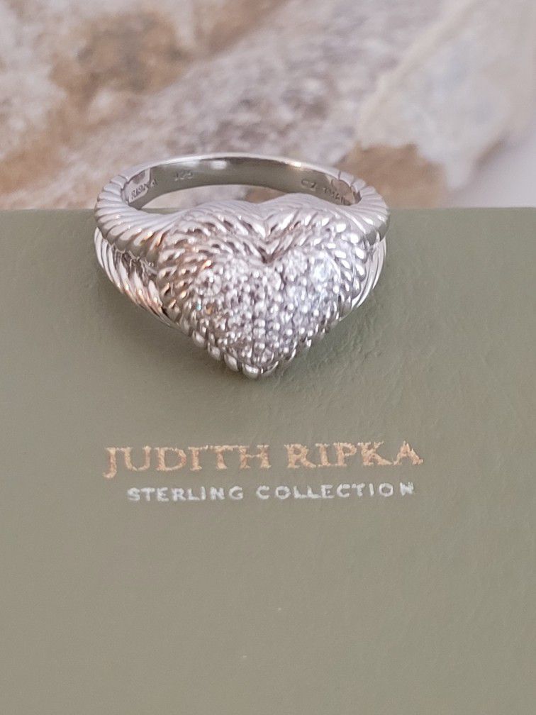 ❤️ Authentic “Judith Ripka” Sterling Silver Collection Ring, Size 9.75 Beautiful