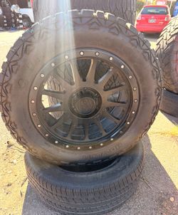 20x9 lock off road used all 4 good condition with tires