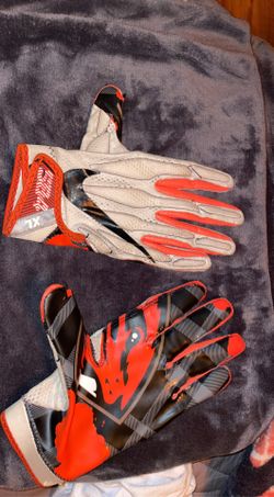oregon state football gloves (XL)