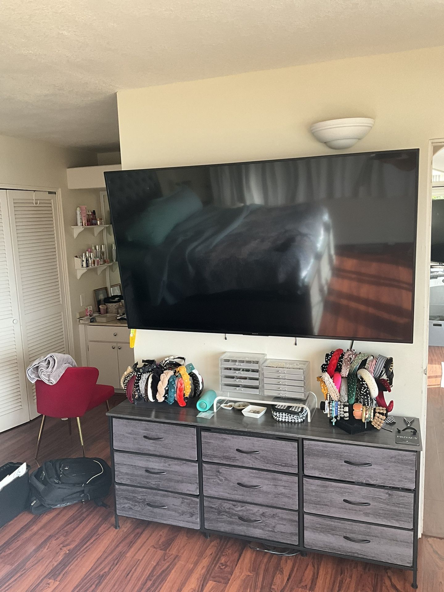 70” Sony Smart Tv