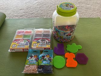 New Unopened 16000 Mini Beads 16 Colors & 20000+ Regular Size Beads & More, New Beads for Kid’s Craft