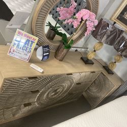 $1399 Dresser+Mirror+Nightstand🫰🏼🩷