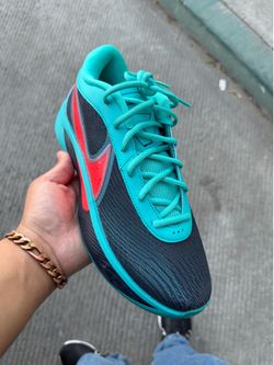 Nike Giannis Freak 6