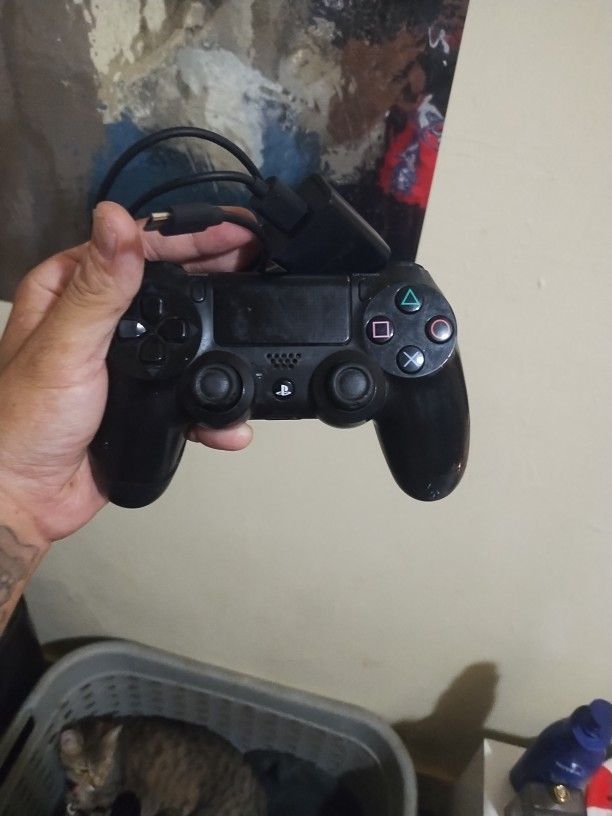 PS4 Controller