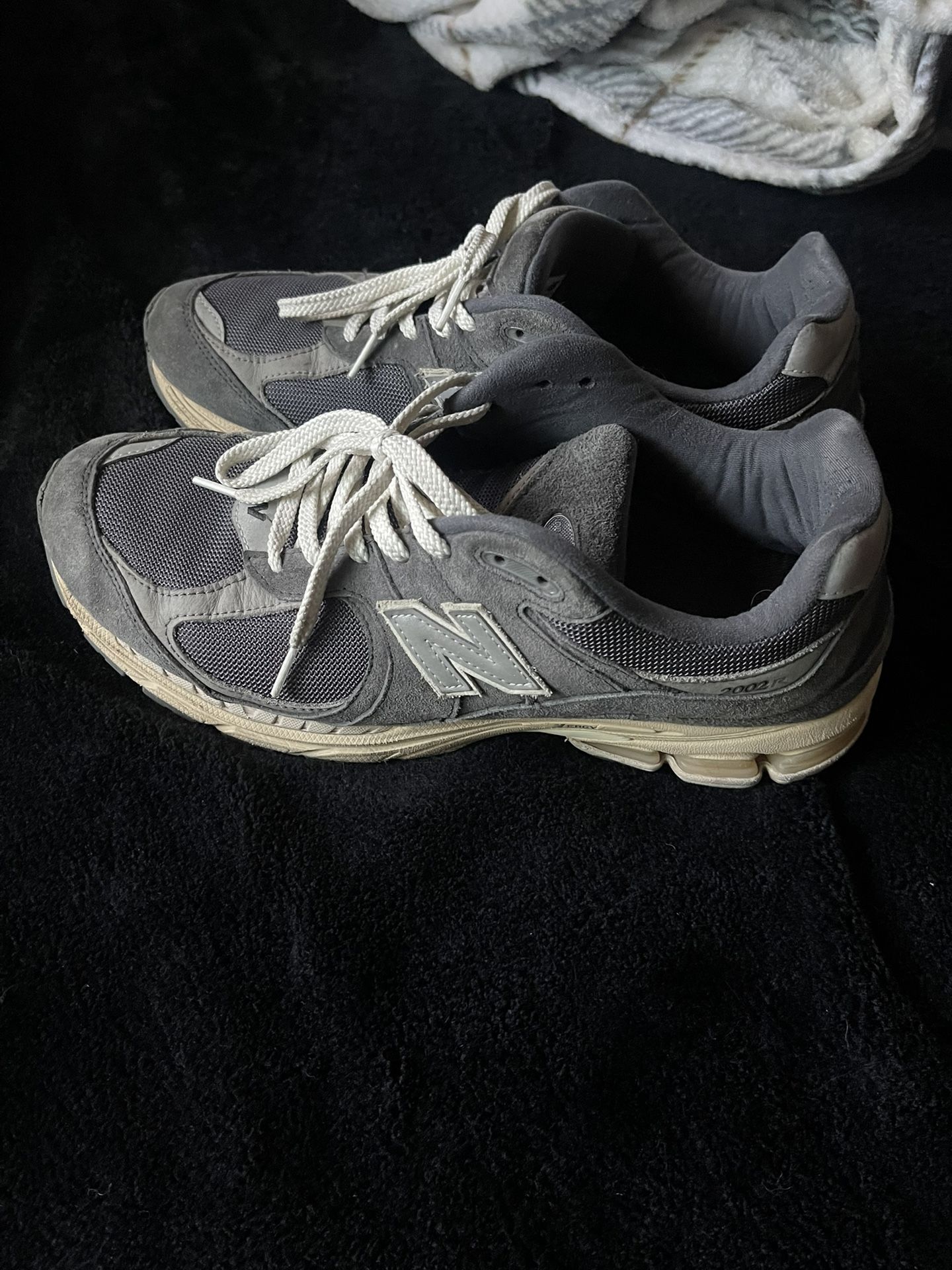New Balance Men’s 2002R Phantom