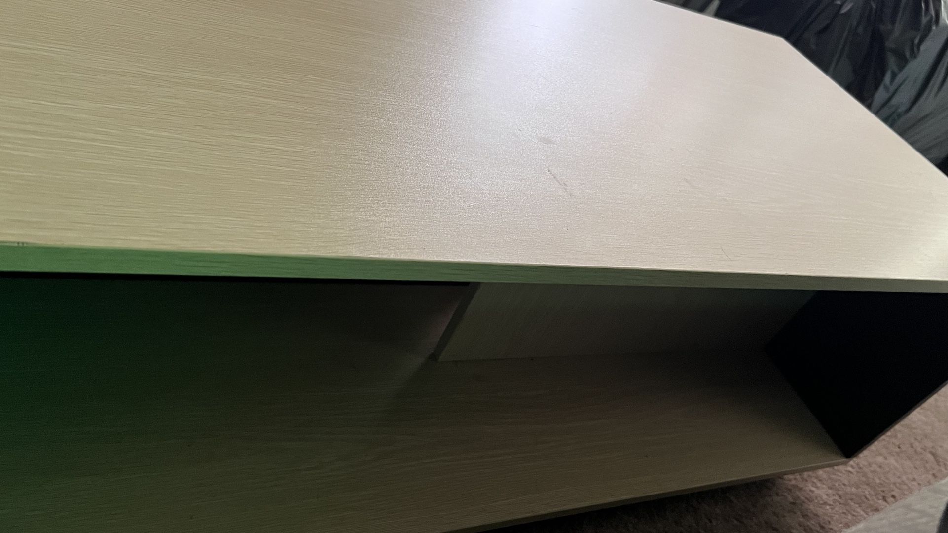FREE COFFEE TABLE 