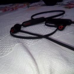 Ear Buds Beats By Dre