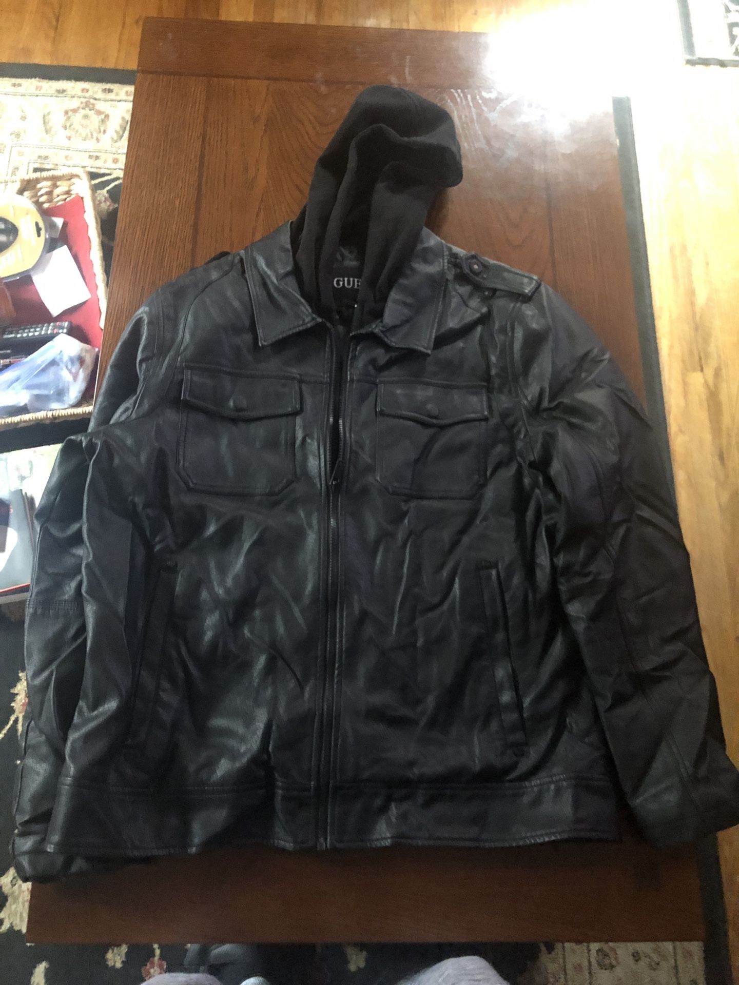 Men’s guess coat with hood sz xl