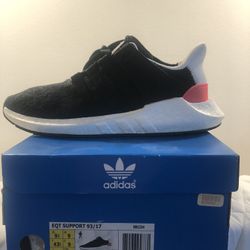 Adidas 93/17 Size 9.5