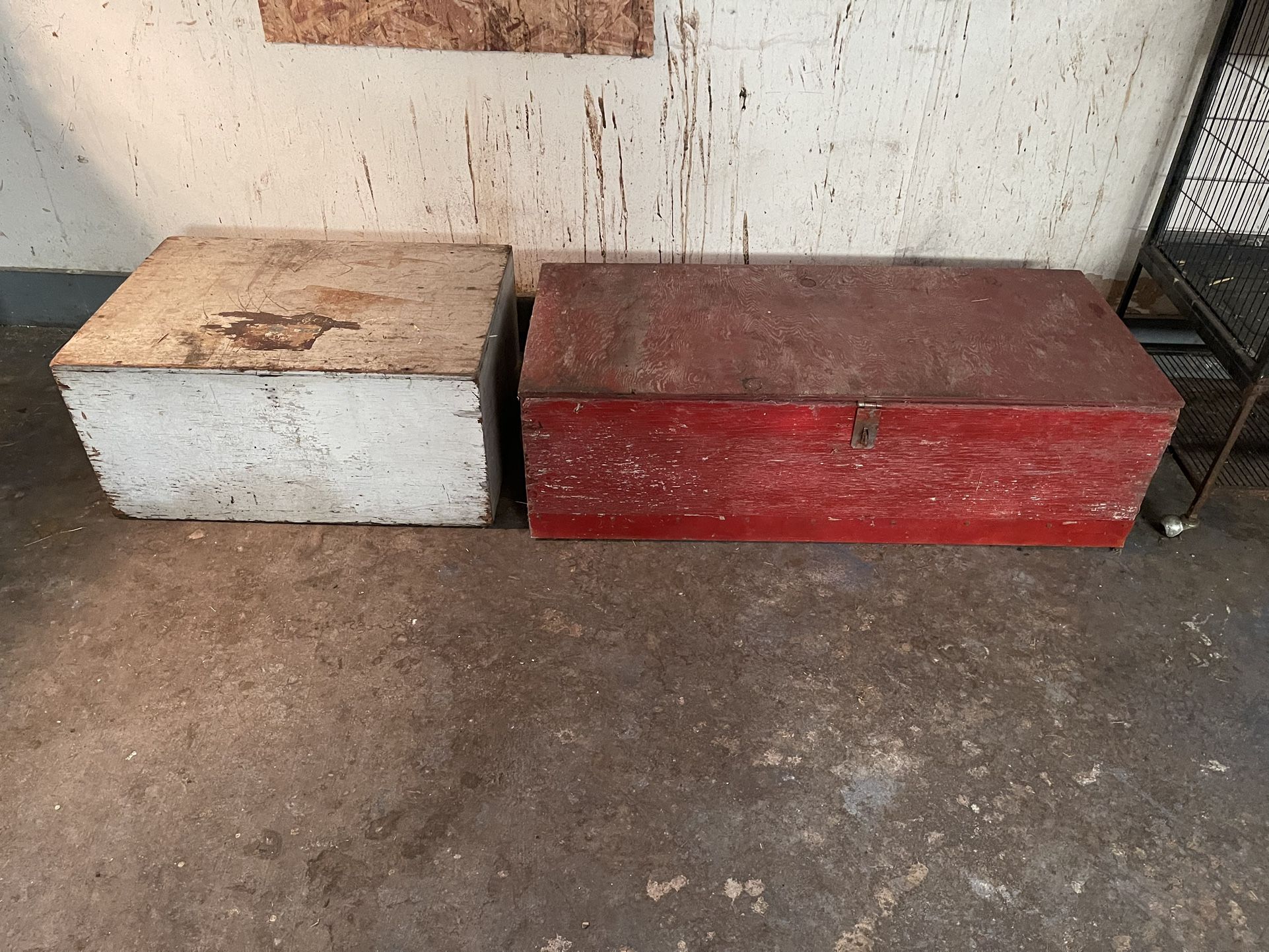 old wooden boxes. both very dry. 27”x19”x13” $20. 42x12 1/2”x19”. $40. Rochester wa