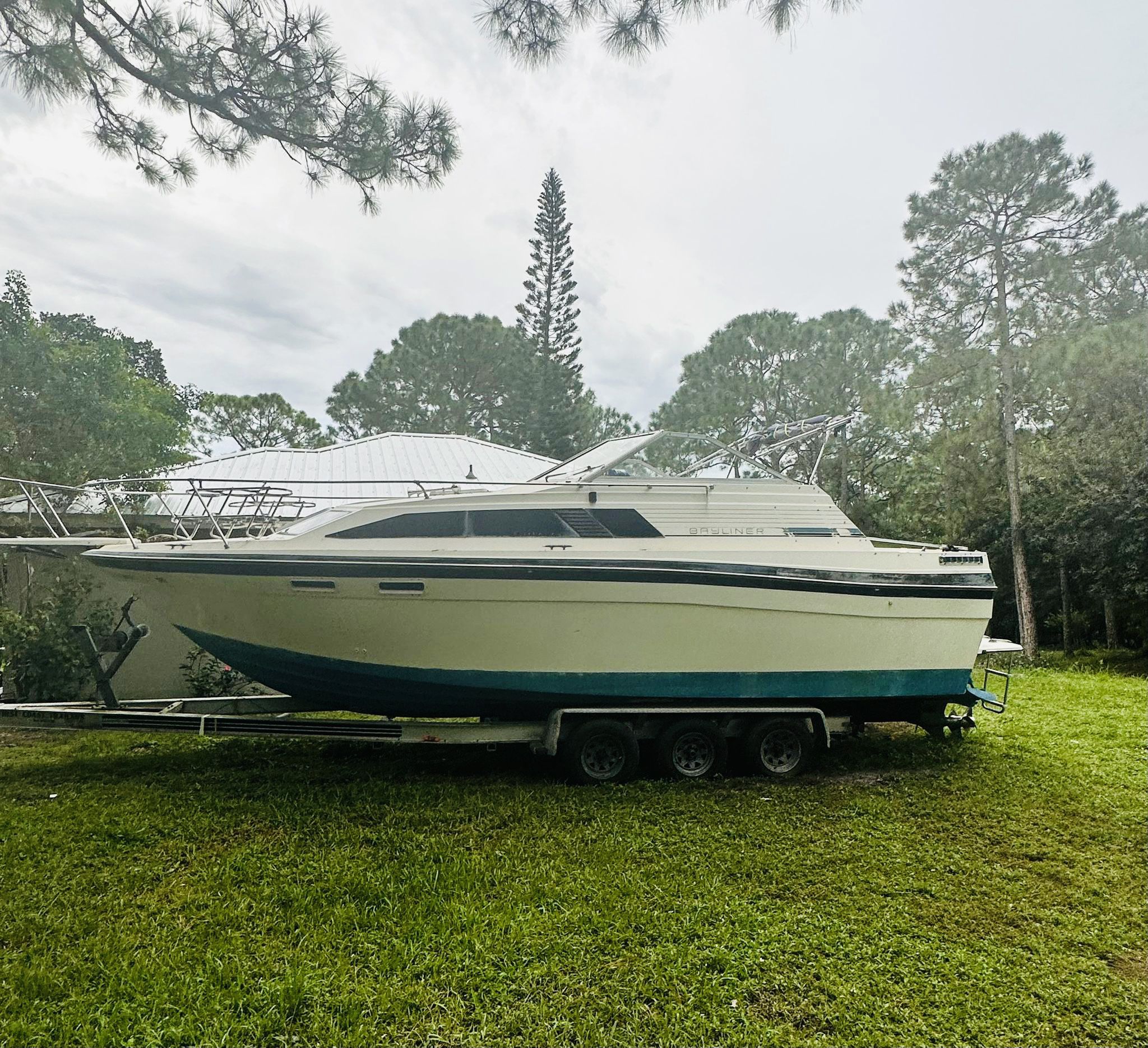 Boat And Trailer  Good Condition 