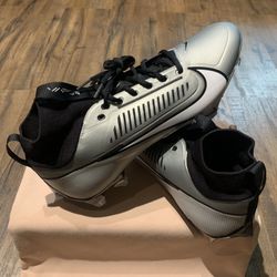 Nike Vapor Edge Pro 360 2 Men's Football Cleats ( Sizes Available: 8, 11.5, 12, 13) 100% Brand New