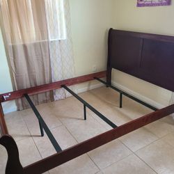 BED FRAME & NIGHTSTANDS