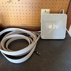 Apple TV (1st Generation) 40GB Media Streamer - A1218