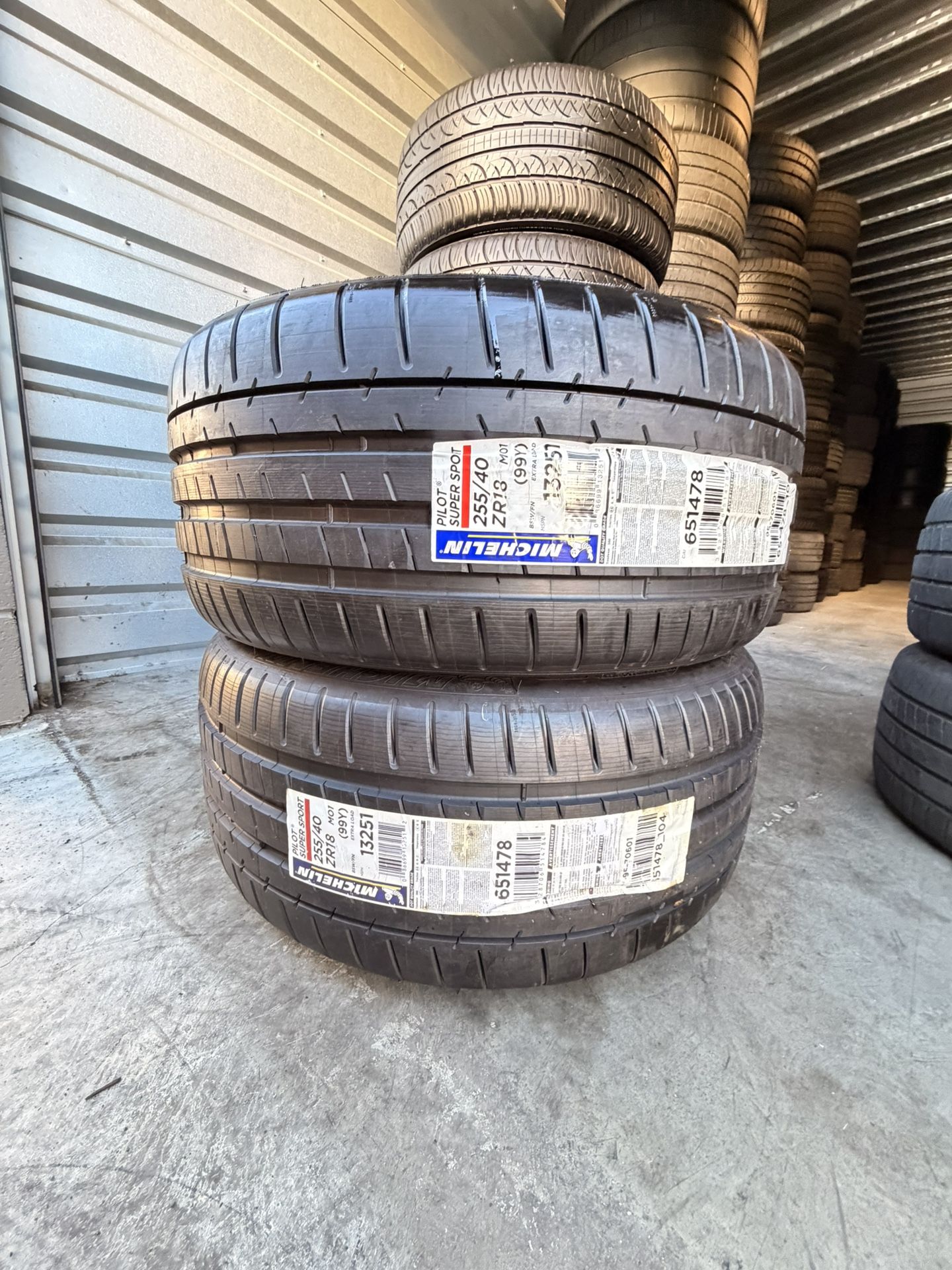 255/40/18 Michelin Pilot Super Sport Brand New (2)