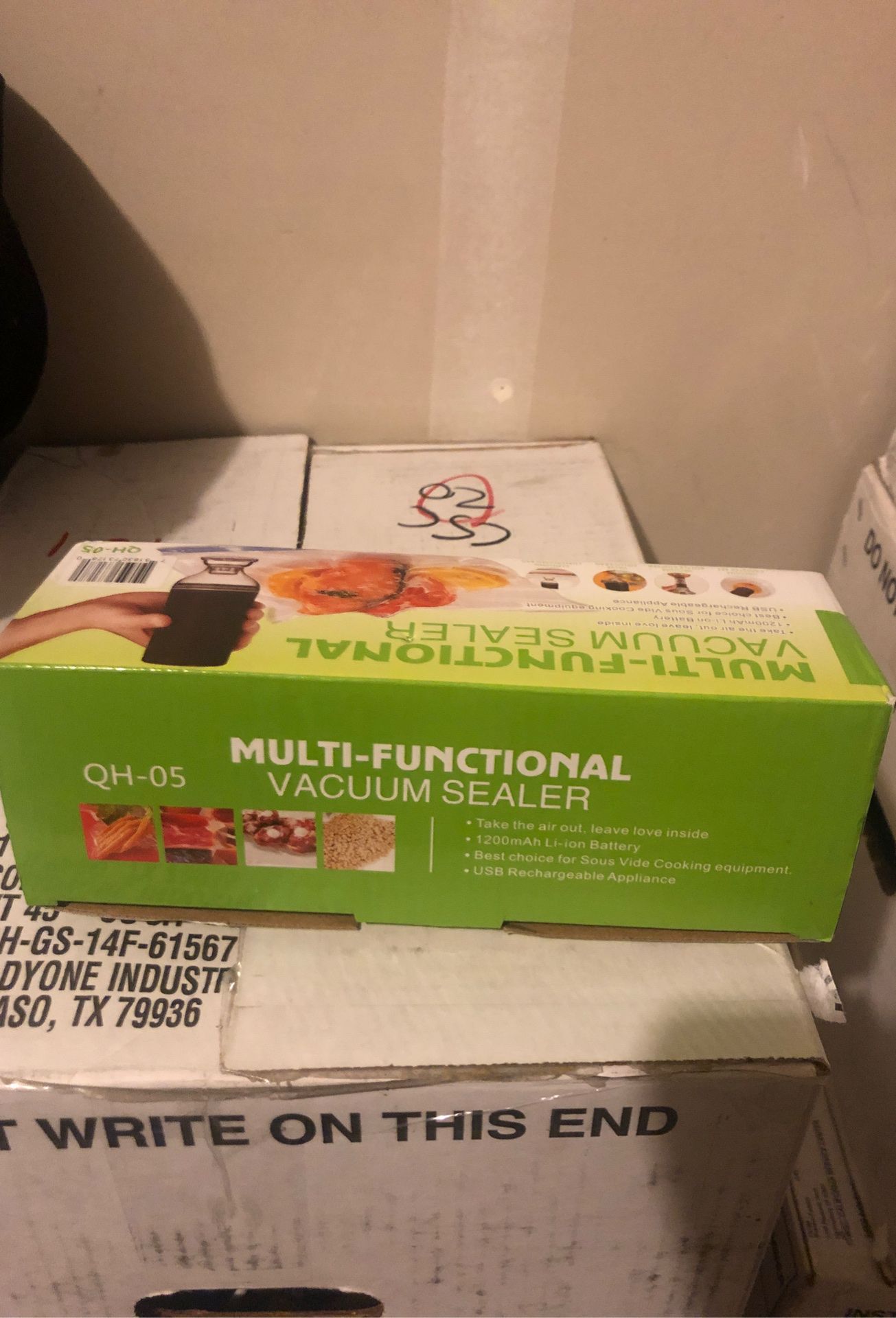 Multi-functional vacuum sealer