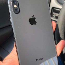 iPhone XS Max,, Factory Unlocked.. Excellent Condition. Like New .