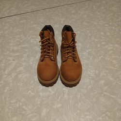 Kids Wheat Timberland Boots Size 10 Exc Condition 