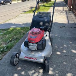 Honda Lawnmower !! Lista Para trabajar 