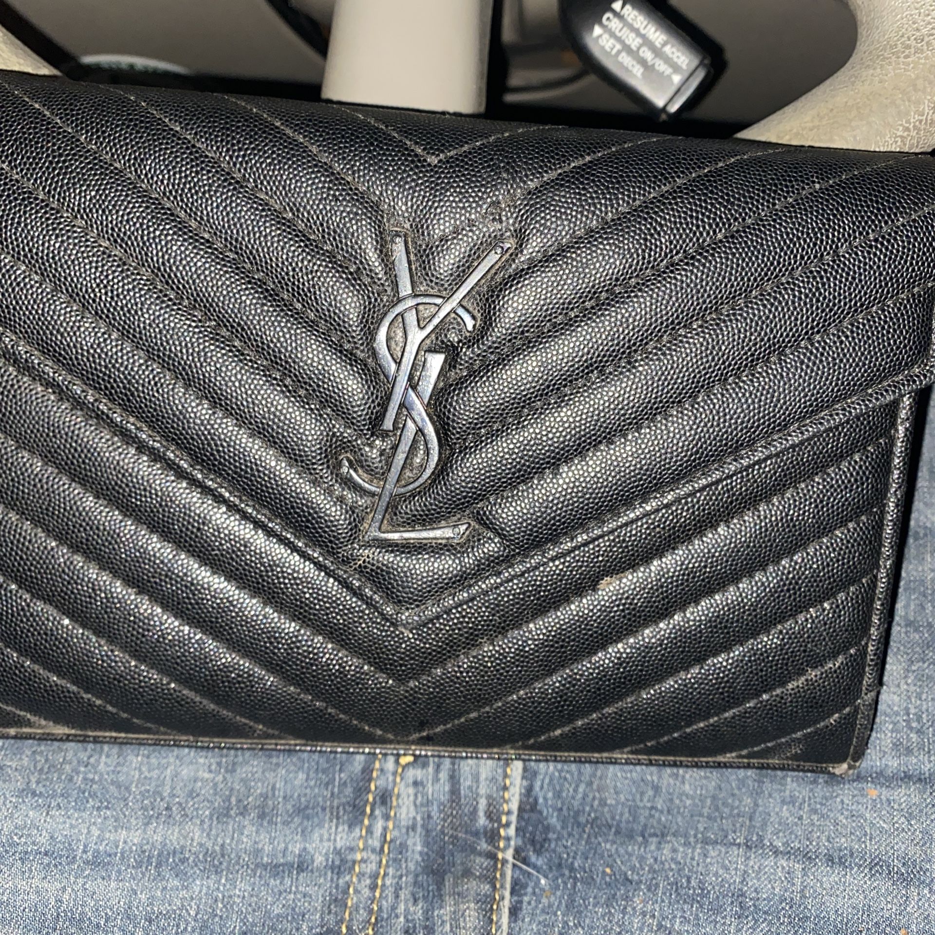 Saint Laurent Clutch