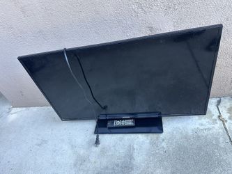 40” Westinghouse TV