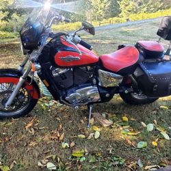1996 Honda VT 1100 Shadow Motorcycle