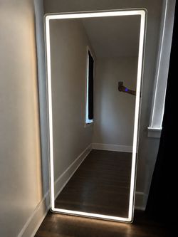 LED light-up mirror