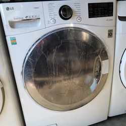 New Open Box LG Front Load Washer / Steam / Turbo Wash  / TrueBalance 