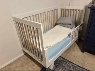 Hudson Babyletto Crib + Newton Crib Mattress + Sheets/Duvet