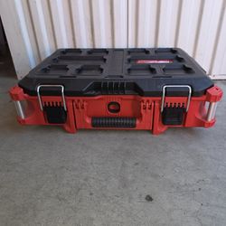 Milwaukee PACKOUT 22 in. Medium Red Tool Box with 75 lbs. Weight Capacity