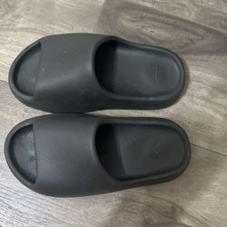 Yeezy Slides