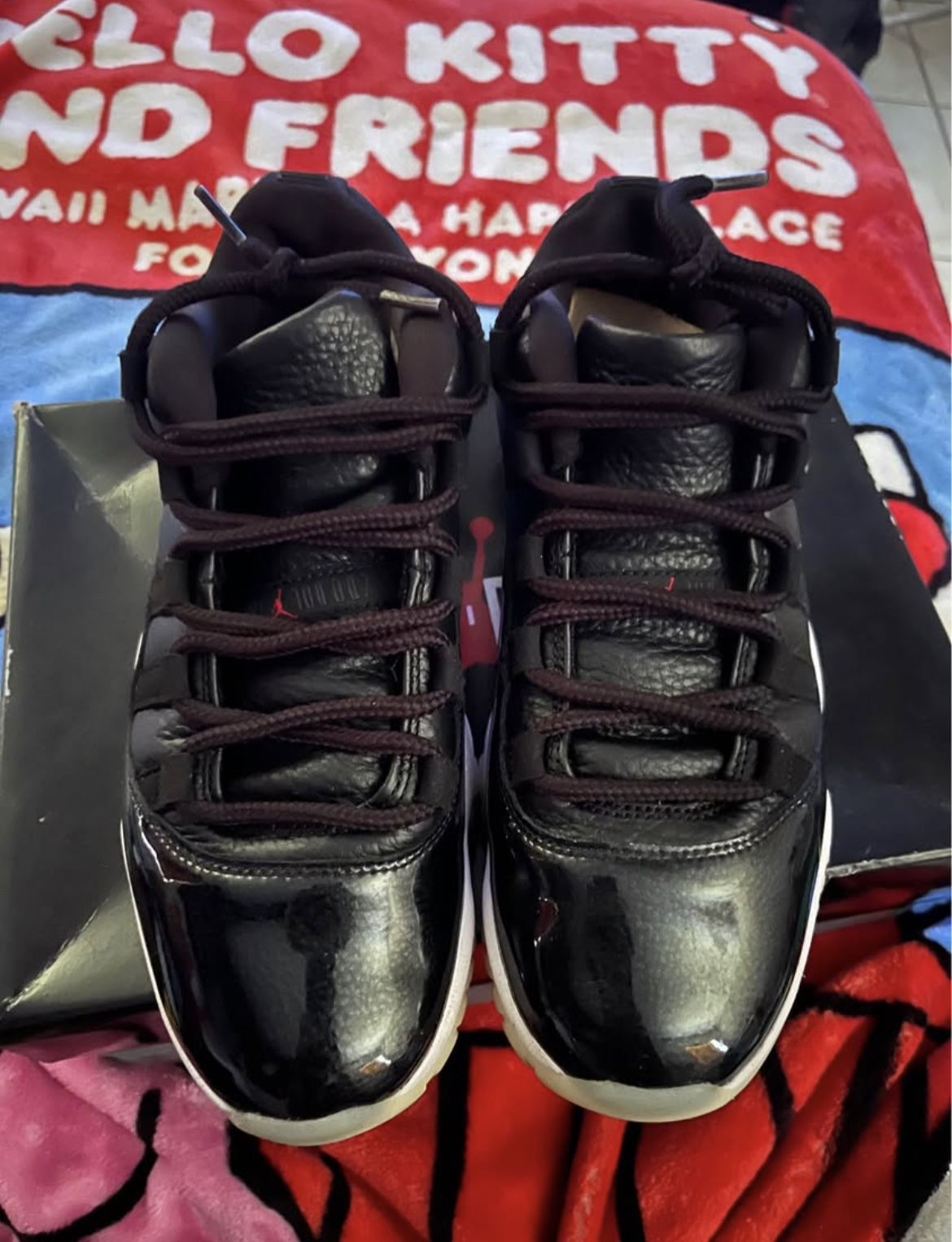 AIR JORDAN 11 RETRO LOW SIZE 8