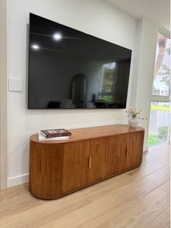 Modern Fluted Oak TV Stand