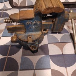 Small Bench Vise
