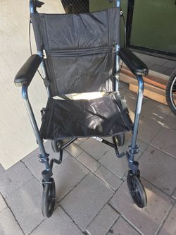 Light weight wheel chair brand nova
