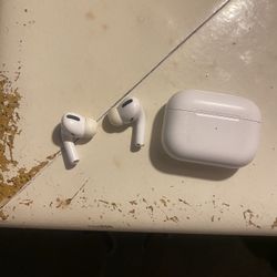 Apple AirPod Pros