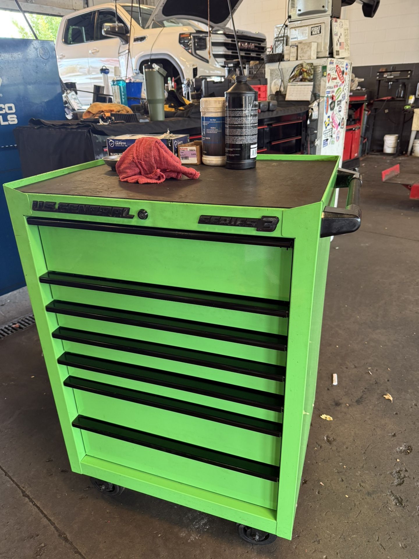 Lime Green Us General Tool Box Series 3