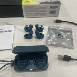 JAYBIRD VISTA wireless sport fit headphones, green, charging case, cable, 3 sizes ear pieces, manual and box.  Works perfect.