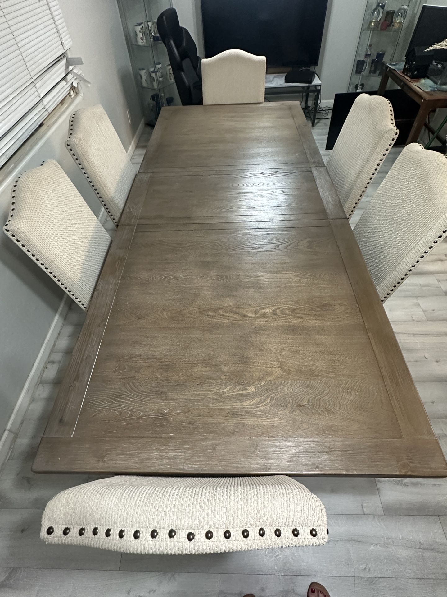 Johnelle Extendable Dining Table